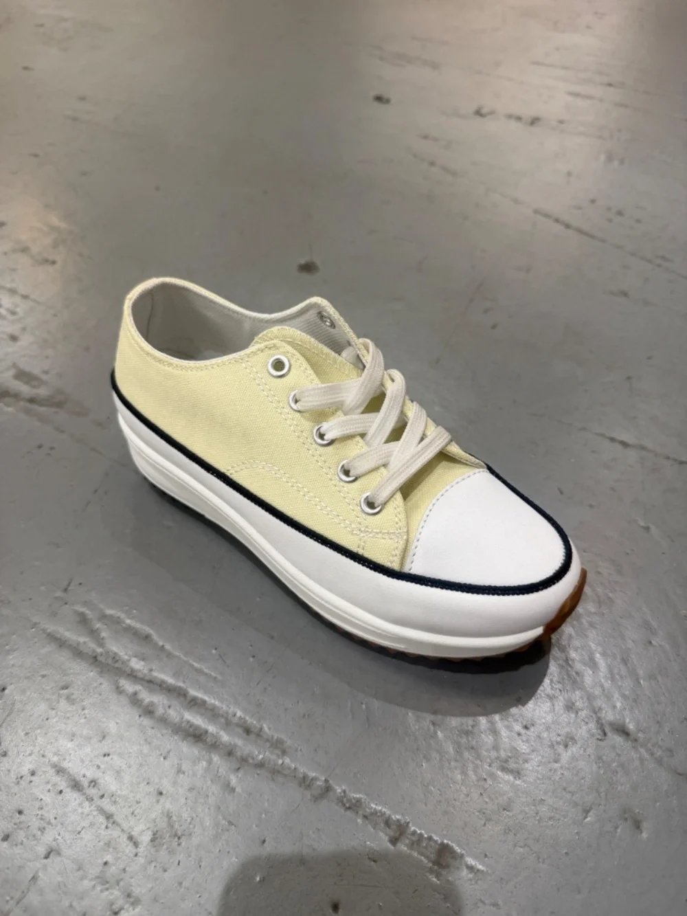 Women's  Slip On Walking Shoes Fashion Low Top Canvas Sneaker